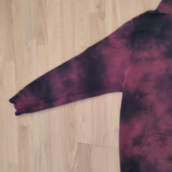 Sweater + Rose design - Picture 4 of 4